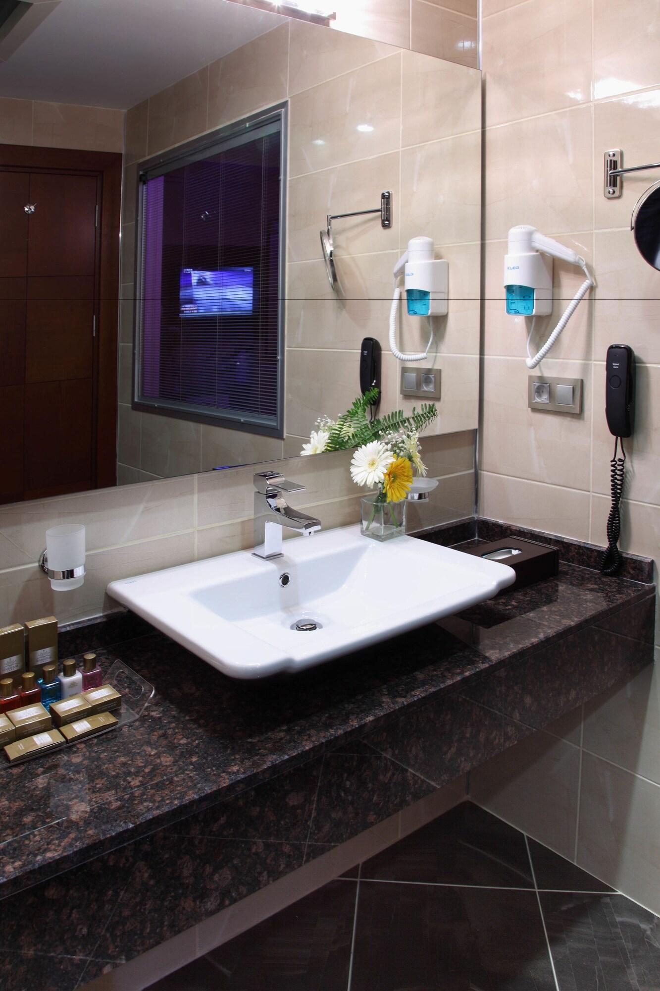 Hotel Senbayrak City Adana Exterior photo