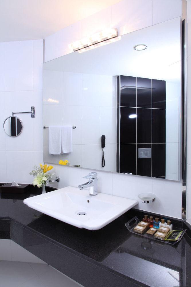 Hotel Senbayrak City Adana Exterior photo